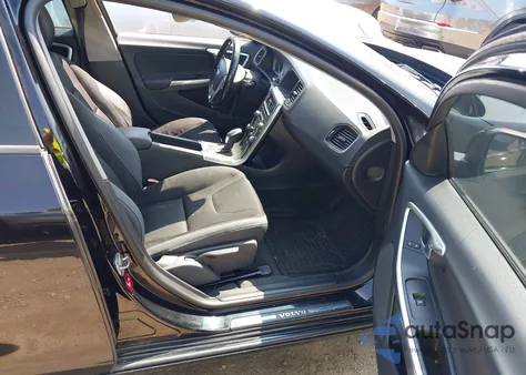 2014 Volvo S60 from USA, damaged, VIN YV1612FSXE2296582